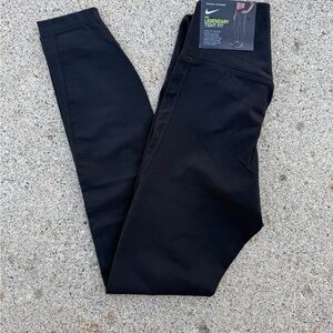 Nike Women’s aero-Fit Legendary Tight Fit Legging 27”